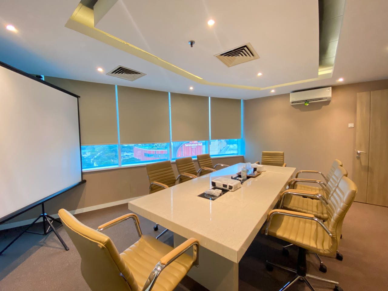 Plaza Summarecon - Meeting Room 1